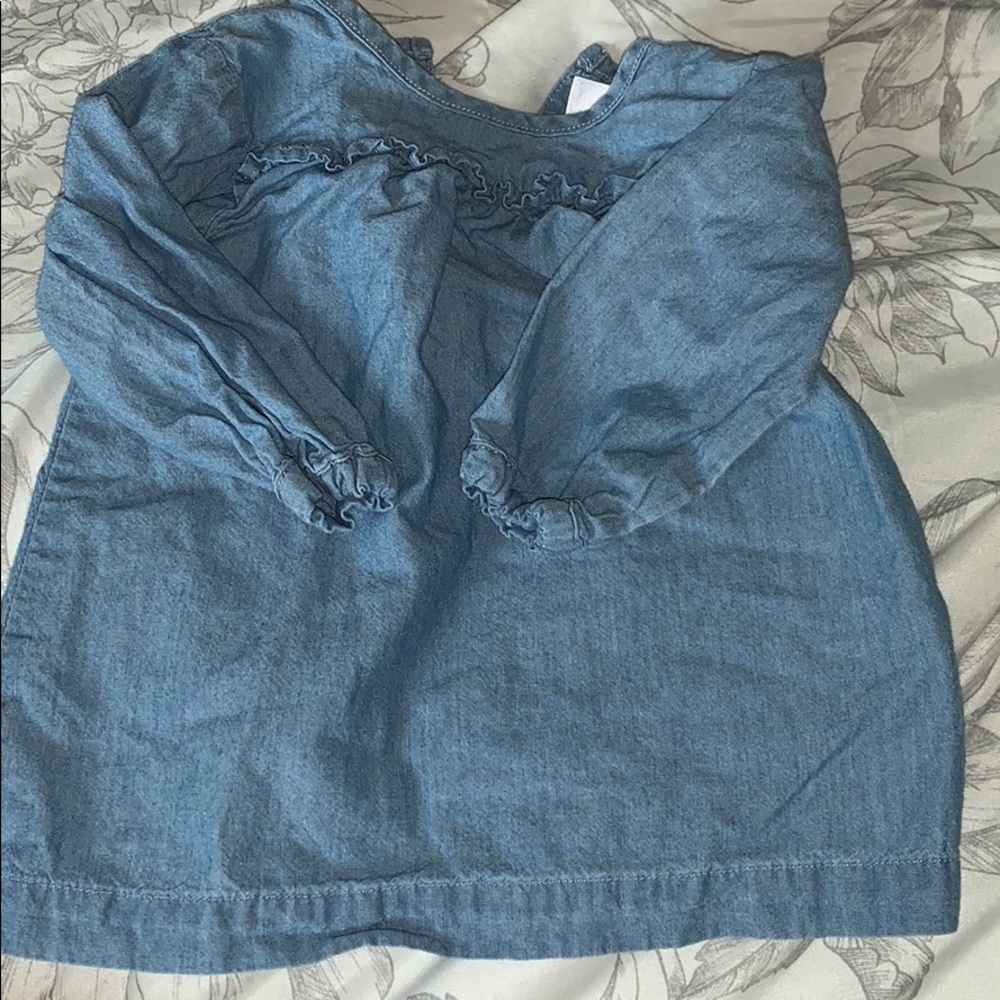 Flared out long sleeve